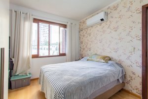 Apartamento com 45m², 1 dormitório no bairro SANTANA em Porto Alegre para Comprar