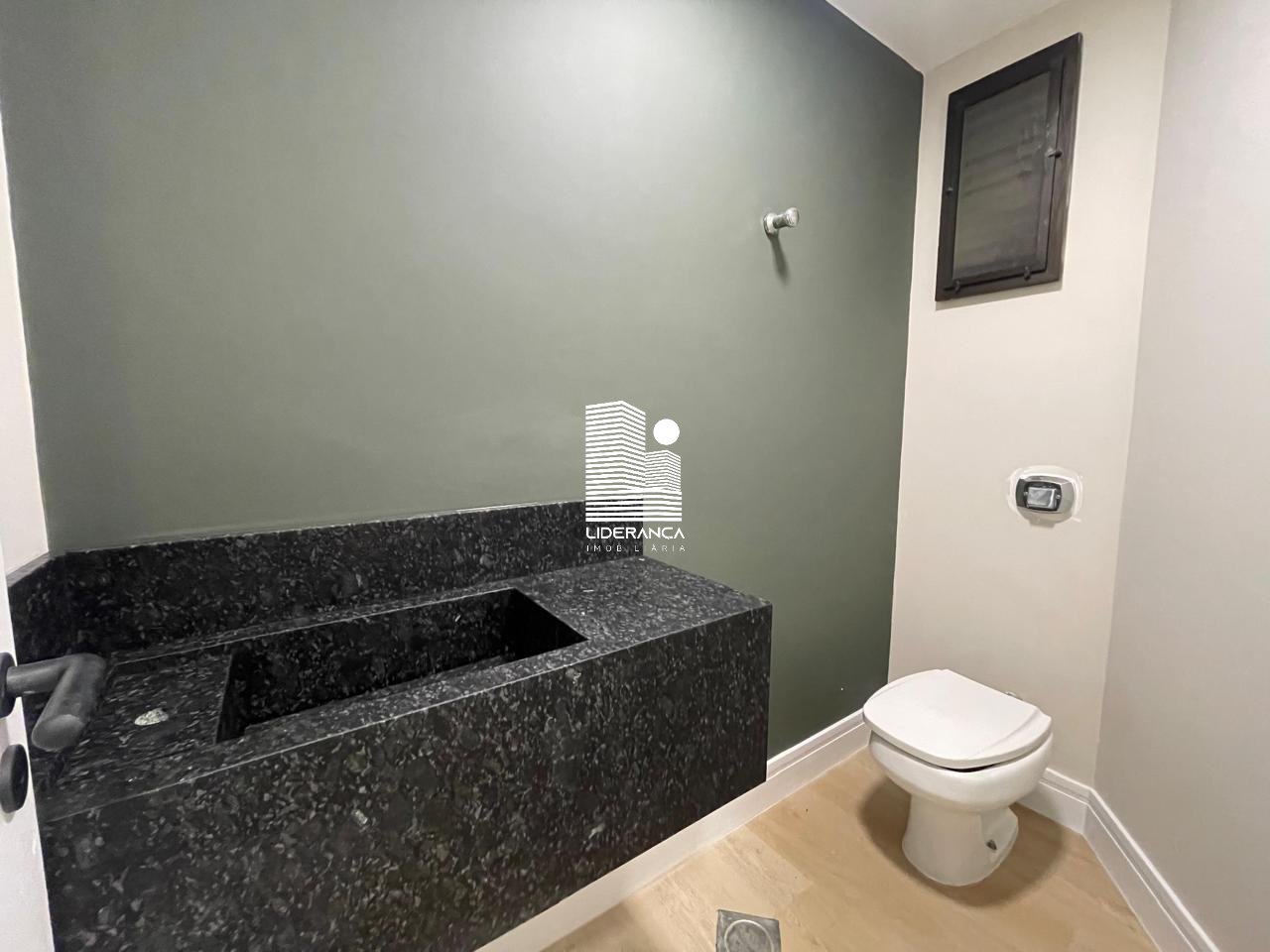 Imagem da propriedade LC774 11