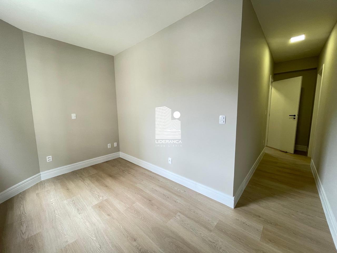 Imagem da propriedade LC774 19