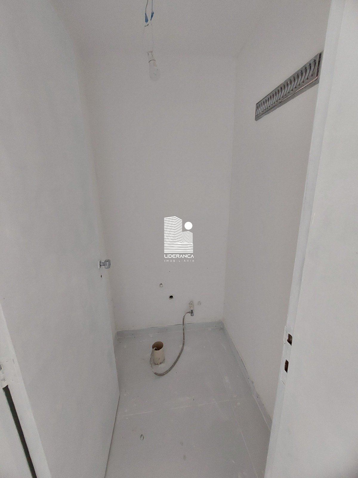 Imagem da propriedade A32321 28