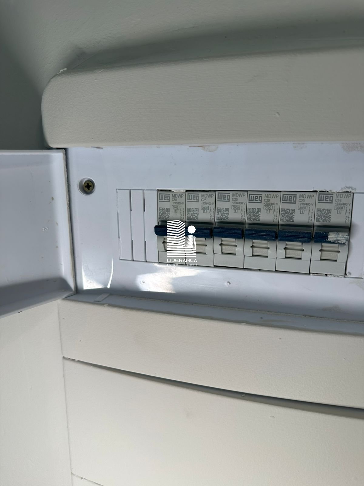 Imagem da propriedade ST81 13