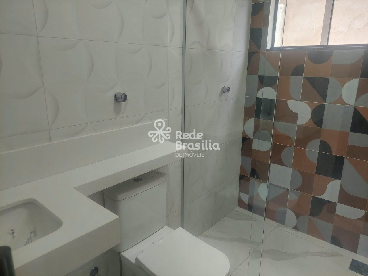 Imagem da propriedade EZ8229 12