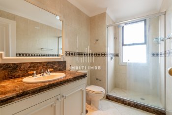 Apartamento com 257m² e 3 dormitórios, 2 suítes, 4 vagas no bairro Bela Vista em Porto Alegre para Comprar