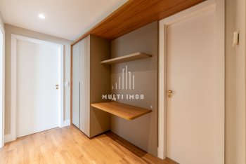 Apartamento com 257m² e 3 dormitórios, 2 suítes, 4 vagas no bairro Bela Vista em Porto Alegre para Comprar