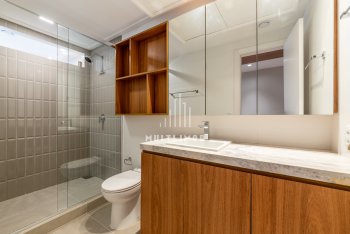 Apartamento com 257m² e 3 dormitórios, 2 suítes, 4 vagas no bairro Bela Vista em Porto Alegre para Comprar