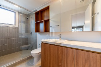 Apartamento com 257m² e 3 dormitórios, 2 suítes, 4 vagas no bairro Bela Vista em Porto Alegre para Comprar