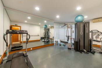 Apartamento com 257m² e 3 dormitórios, 2 suítes, 4 vagas no bairro Bela Vista em Porto Alegre para Comprar