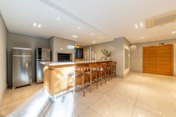Apartamento com 257m² e 3 dormitórios, 2 suítes, 4 vagas no bairro Bela Vista em Porto Alegre para Comprar