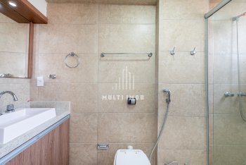 Apartamento com 106m² e 3 dormitórios, 1 suíte, 1 vaga no bairro Menino Deus em Porto Alegre para Comprar