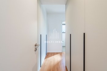 Apartamento com 74m² e 2 dormitórios, 2 suítes, 1 vaga no bairro Santa Cecília em Porto Alegre para Comprar