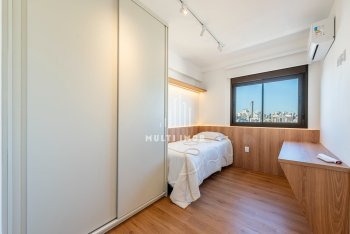 Apartamento com 74m² e 2 dormitórios, 2 suítes, 1 vaga no bairro Santa Cecília em Porto Alegre para Comprar
