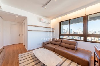 Apartamento com 74m² e 2 dormitórios, 2 suítes, 1 vaga no bairro Santa Cecília em Porto Alegre para Comprar
