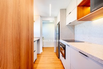 Apartamento com 74m² e 2 dormitórios, 2 suítes, 1 vaga no bairro Santa Cecília em Porto Alegre para Comprar
