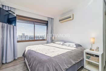 Apartamento com 79m² e 2 dormitórios, 1 suíte, 2 vagas no bairro Higienópolis em Porto Alegre para Comprar
