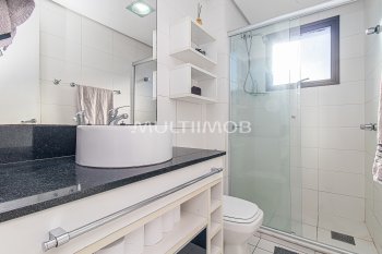 Apartamento com 79m² e 2 dormitórios, 1 suíte, 2 vagas no bairro Higienópolis em Porto Alegre para Comprar