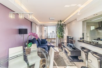 Apartamento com 79m² e 2 dormitórios, 1 suíte, 2 vagas no bairro Higienópolis em Porto Alegre para Comprar
