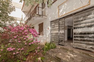 Casa com 3 dormitórios em Porto Alegre no bairro Floresta