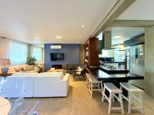 Casa em Condomínio com 230m², 4 dormitórios, 4 suítes, 2 vagas, Condomínio Rossi  Atlântida em Xangri-Lá