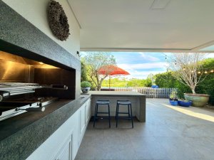 Casa em Condomínio com 230m², 4 dormitórios, 4 suítes, 2 vagas, Condomínio Rossi  Atlântida em Xangri-Lá