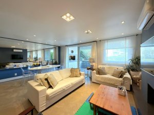 Casa em Condomínio com 230m², 4 dormitórios, 4 suítes, 2 vagas, Condomínio Rossi  Atlântida em Xangri-Lá