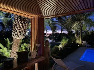 Casa em Condomínio com 550m², 5 dormitórios, 3 suítes, 2 vagas, Condomínio Bosques de Atlântida em Xangri-Lá