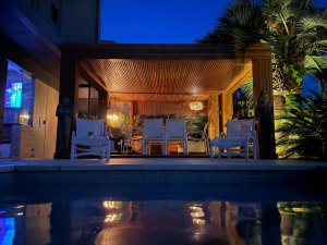 Casa em Condomínio com 550m², 5 dormitórios, 3 suítes, 2 vagas, Condomínio Bosques de Atlântida em Xangri-Lá