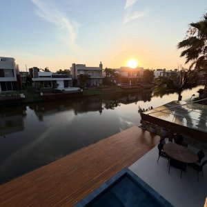 Casa em Condomínio com 265m², 5 dormitórios, 5 suítes, 2 vagas, Condomínio Malibu Beach Residence em Xangri-Lá