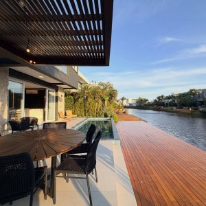 Casa em Condomínio com 265m², 5 dormitórios, 5 suítes, 2 vagas, Condomínio Malibu Beach Residence em Xangri-Lá