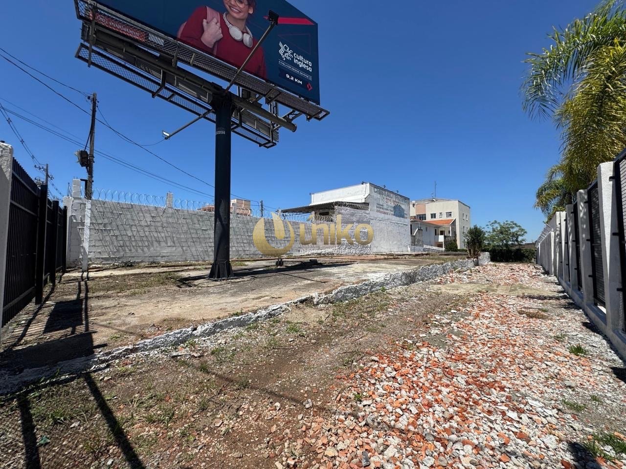 Terreno comercial na Avenida das Torres